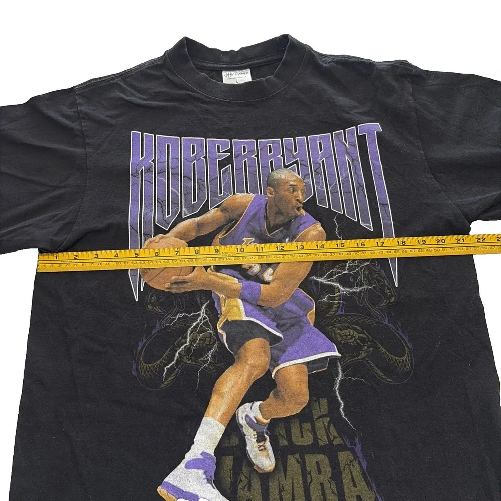 Kobe Bryant Lakers Shaka Wear Graphic T Shirt Mens Large Black Basketball